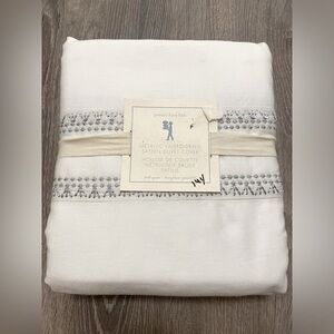SOLD- Pottery Barn White/Silver Metallic Embroidered Sateen F/Q Duvet Cover